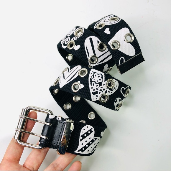 Double Prong Buckle Belt Black Size S Canvas Hearts Printed Eyelets Streetwear - Picture 2 of 5